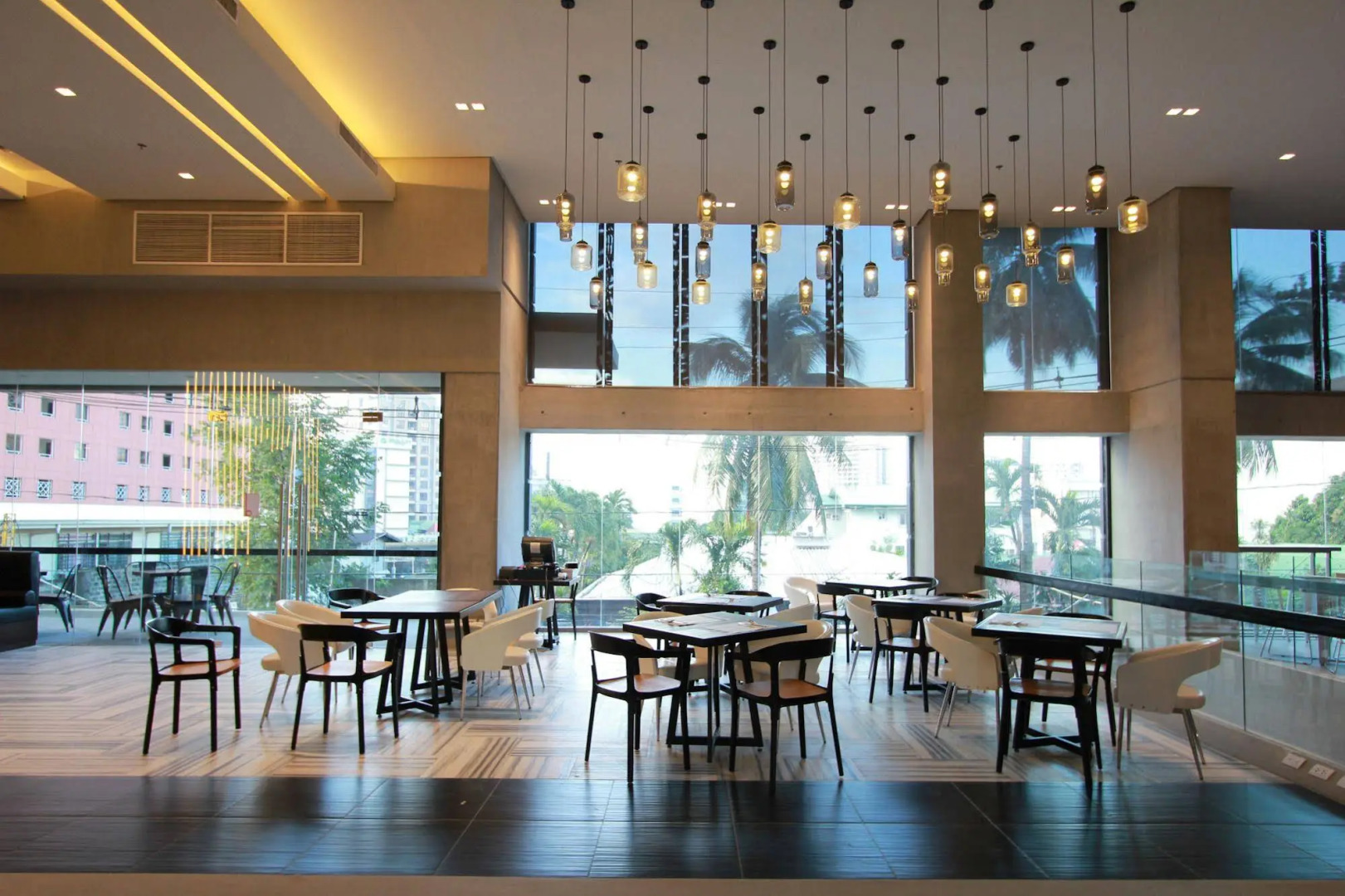 Foto - The B Hotel Quezon City