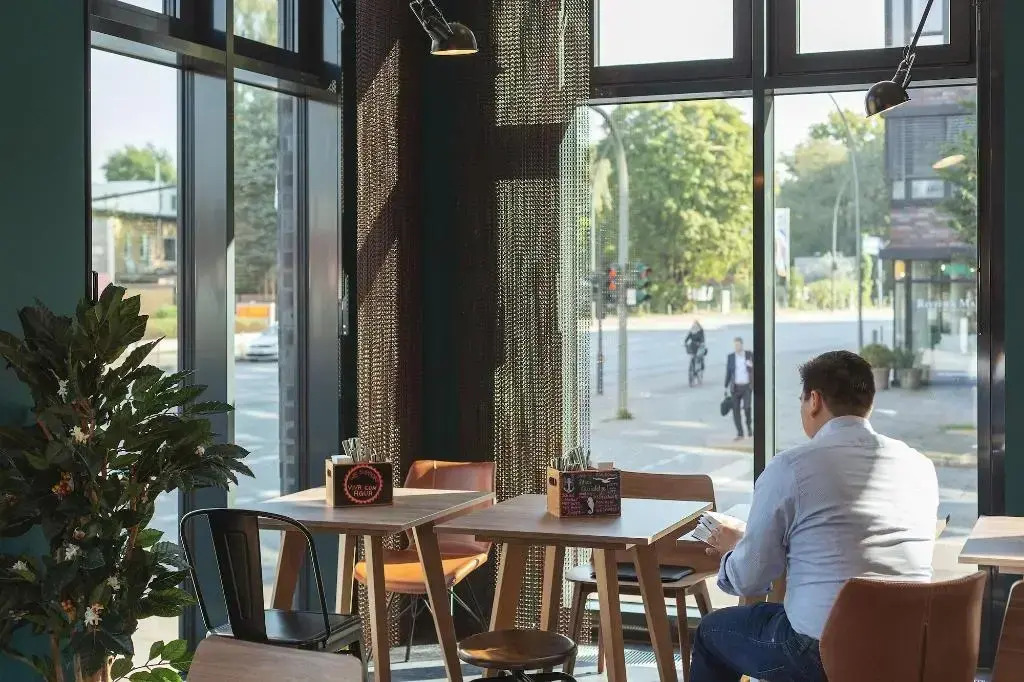 Foto - Holiday Inn - the niu, Bricks Hamburg Eppendorf by IHG