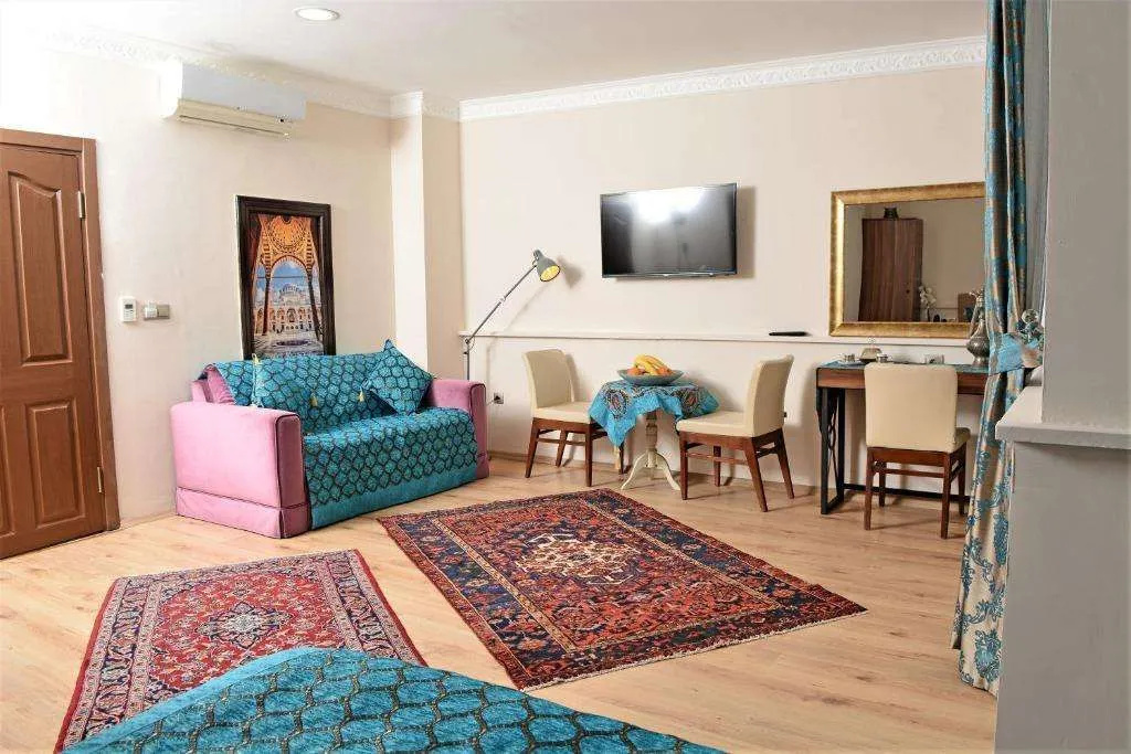 Photo - Sphendon Hotel