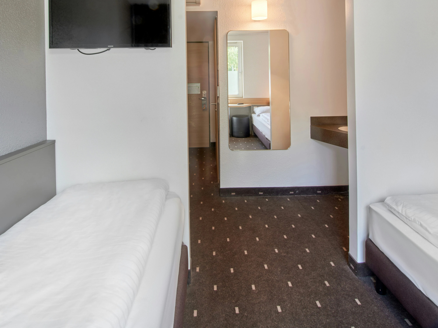 Photo - B&B Hotel Offenbach-Süd