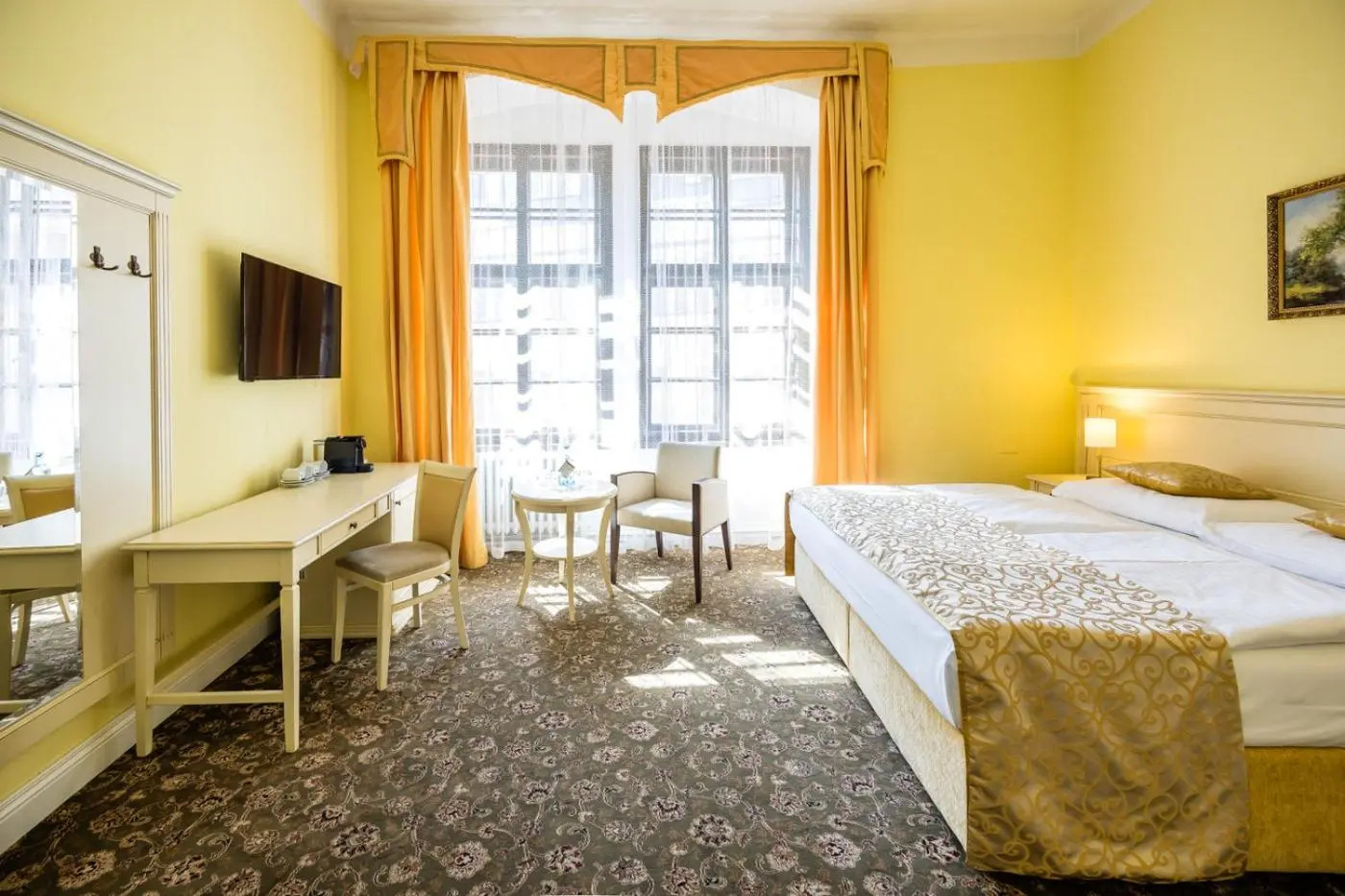 Photo - Metamorphis Hotel