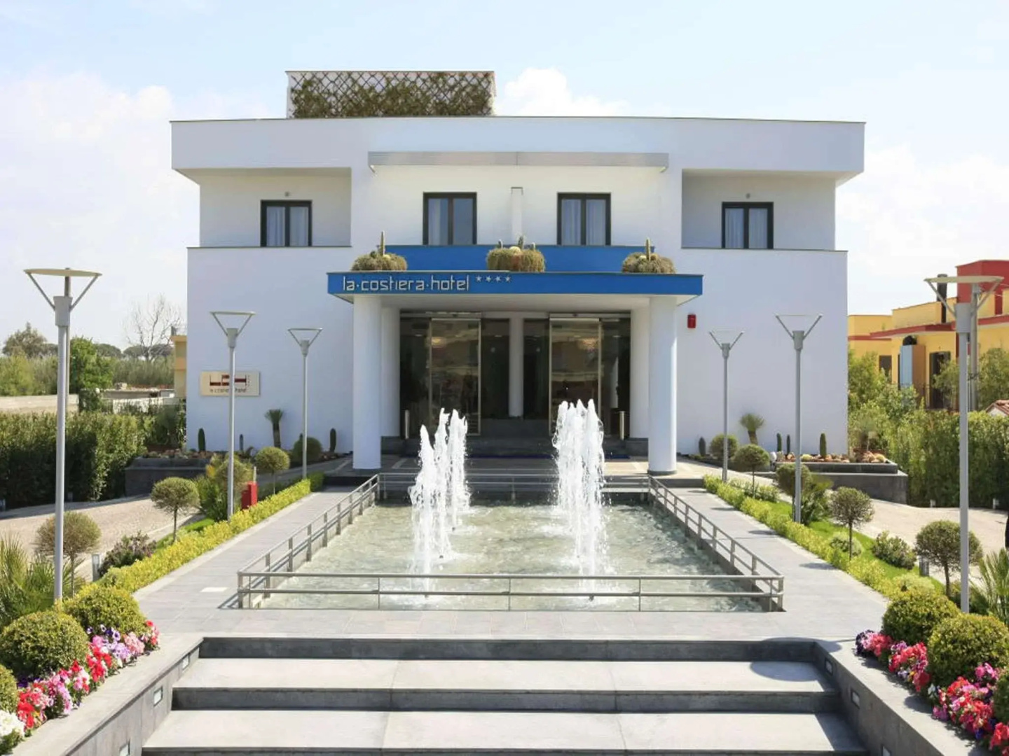 Photo - La Costiera Hotel