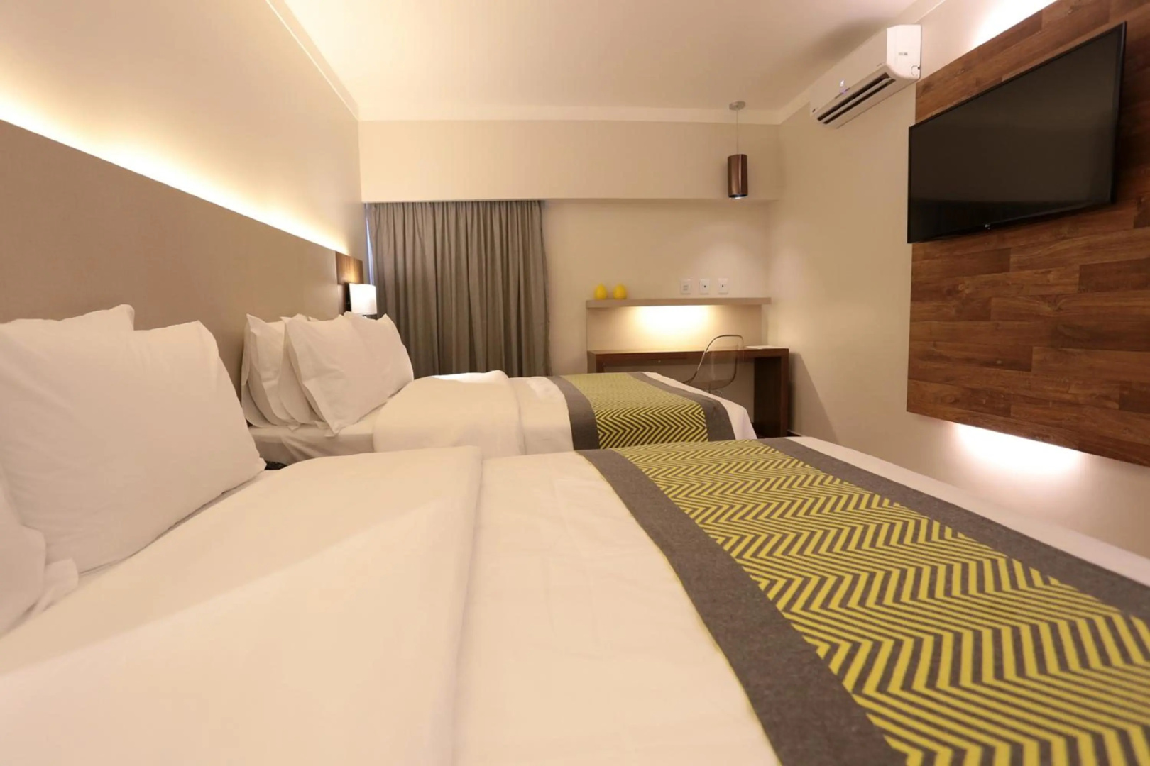 Foto - Oasis Plaza Hotel
