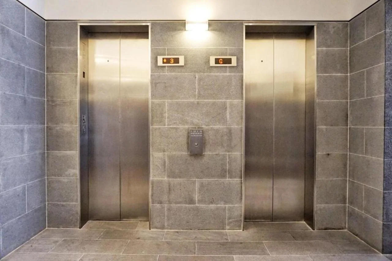 Photo - Twenty One Whitfield