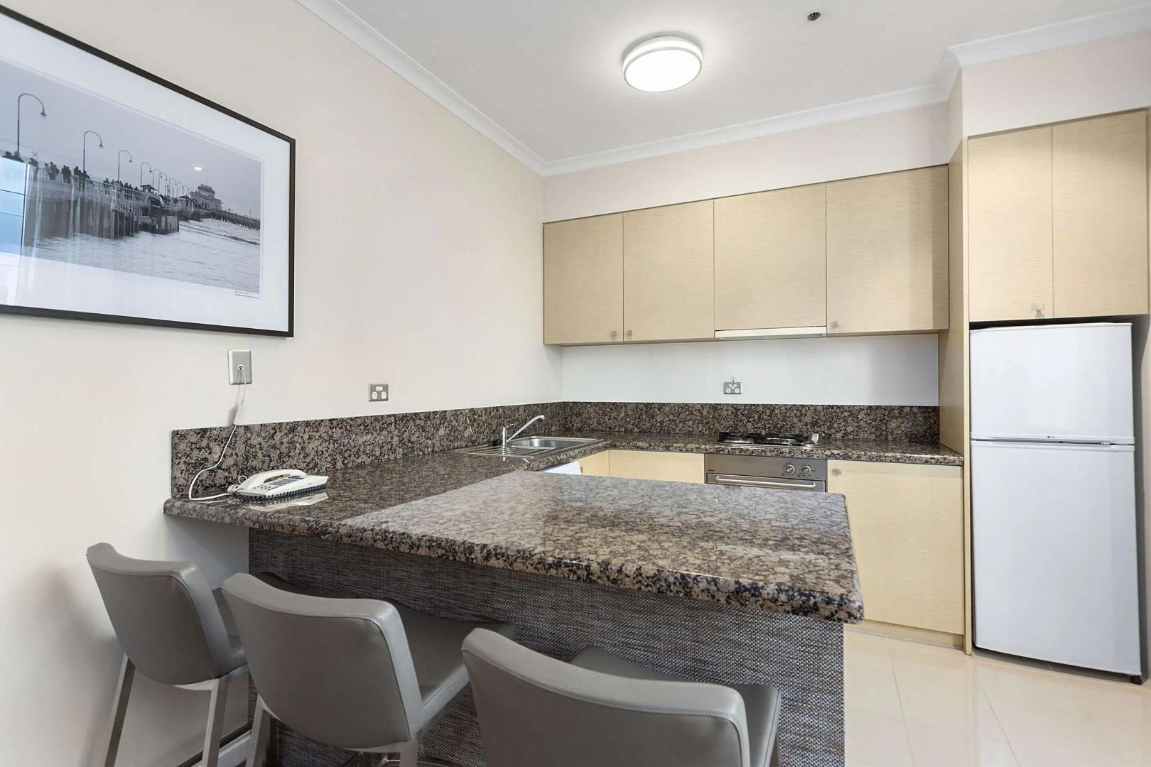 Photo - Clarion Suites Gateway