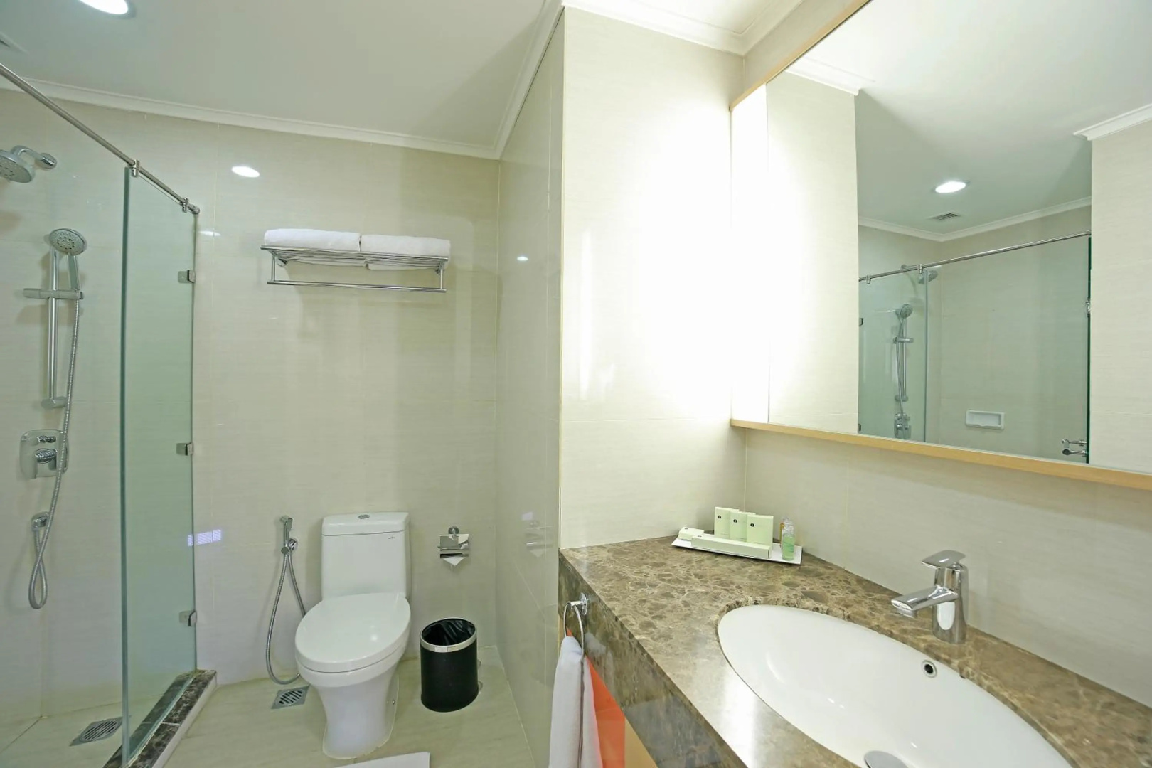 Foto - All Sedayu Hotel Kelapa Gading