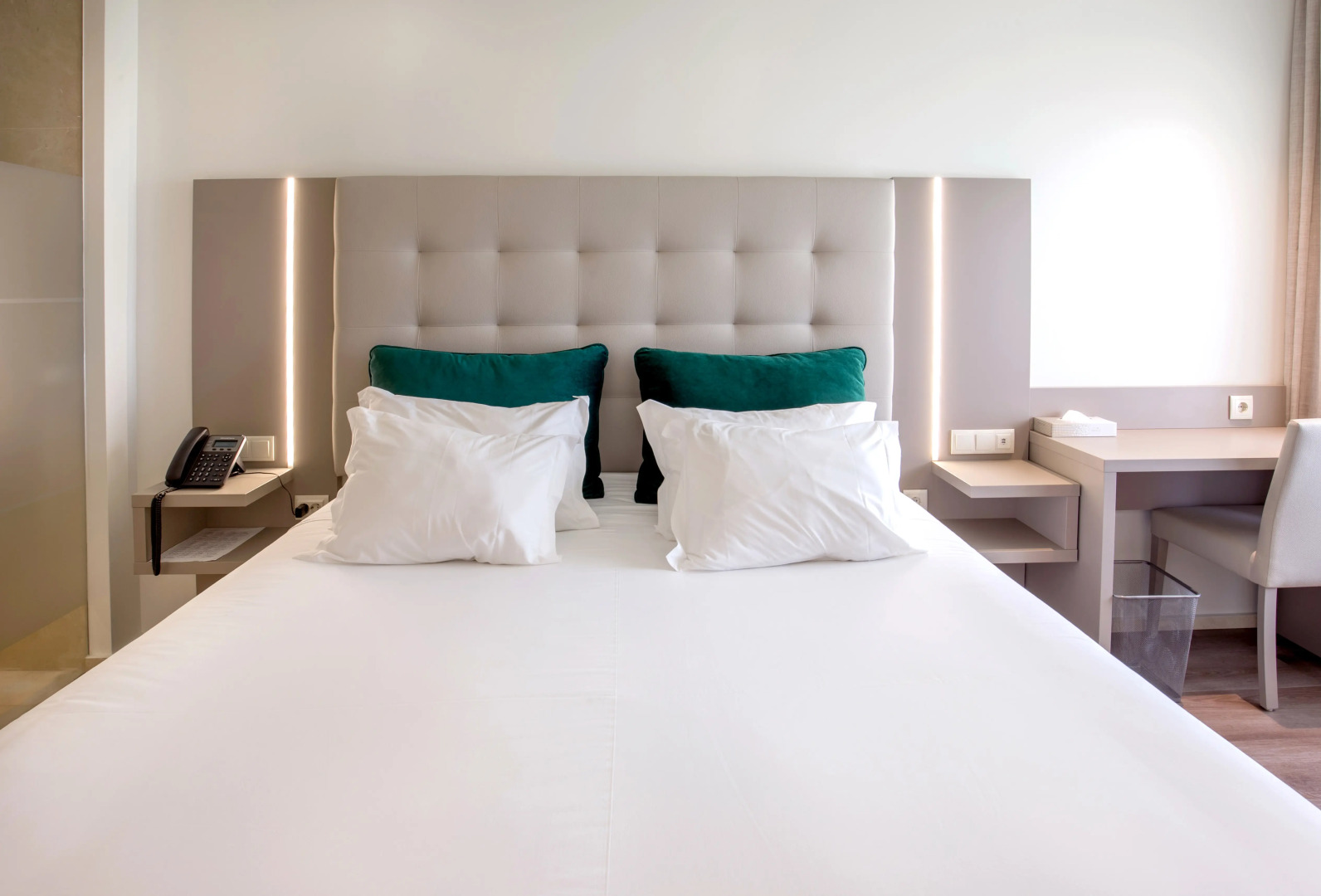 Photo - Oporto Airport & Business Hotel