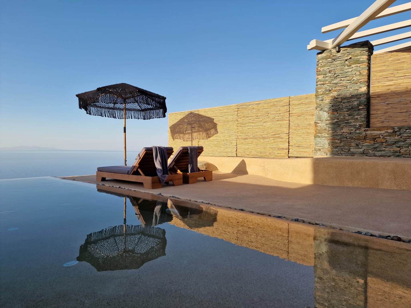 AGADA Folegandros