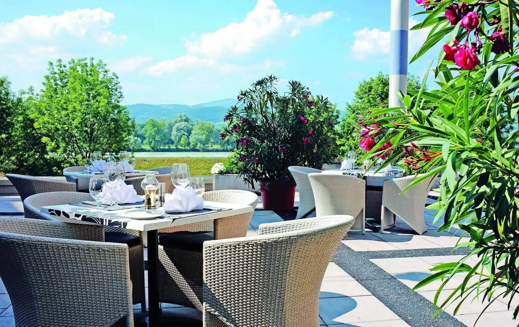 Foto - Trans World Hotel Donauwelle