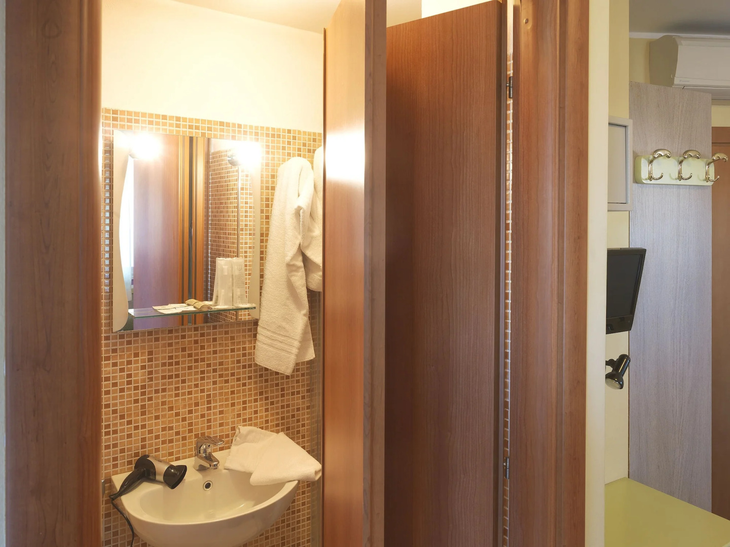 Photo - Hotel Arco Romana