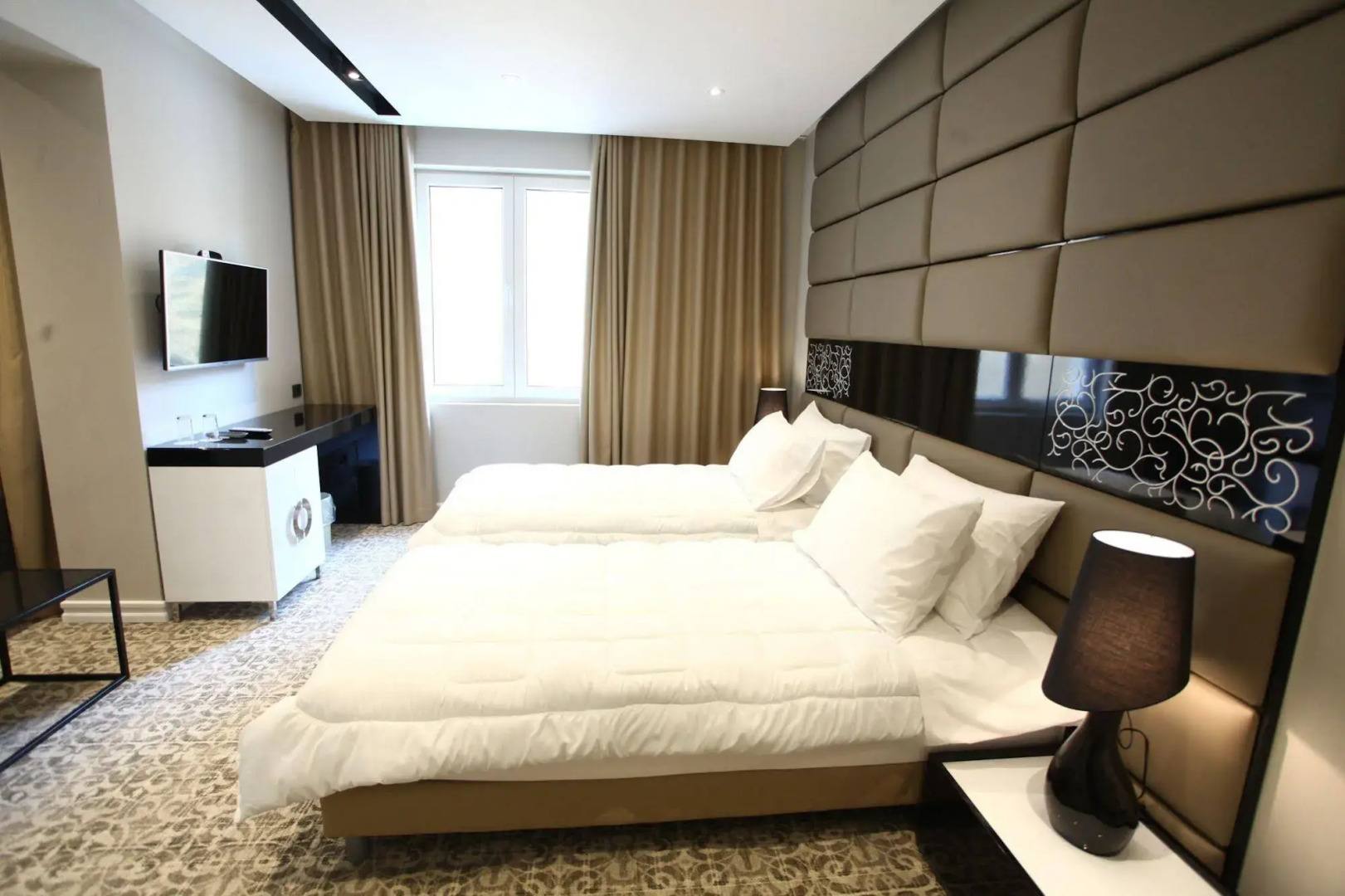 Foto - Senator Hotel