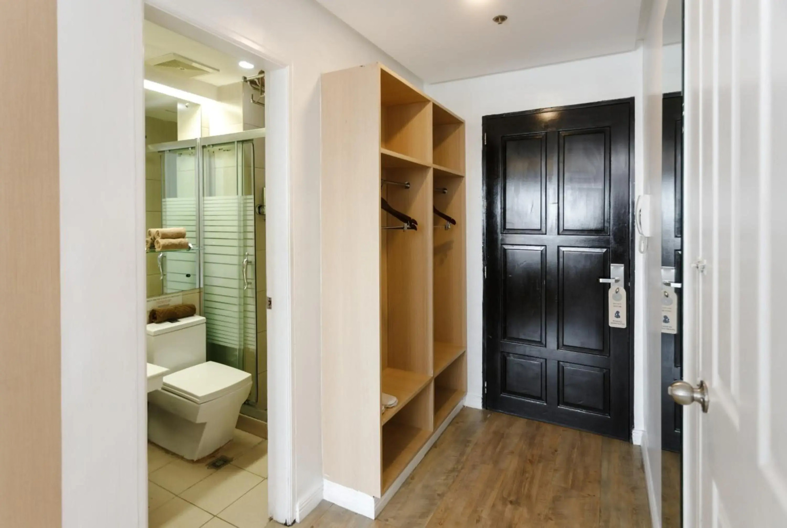 Foto - Regency Grand Suites