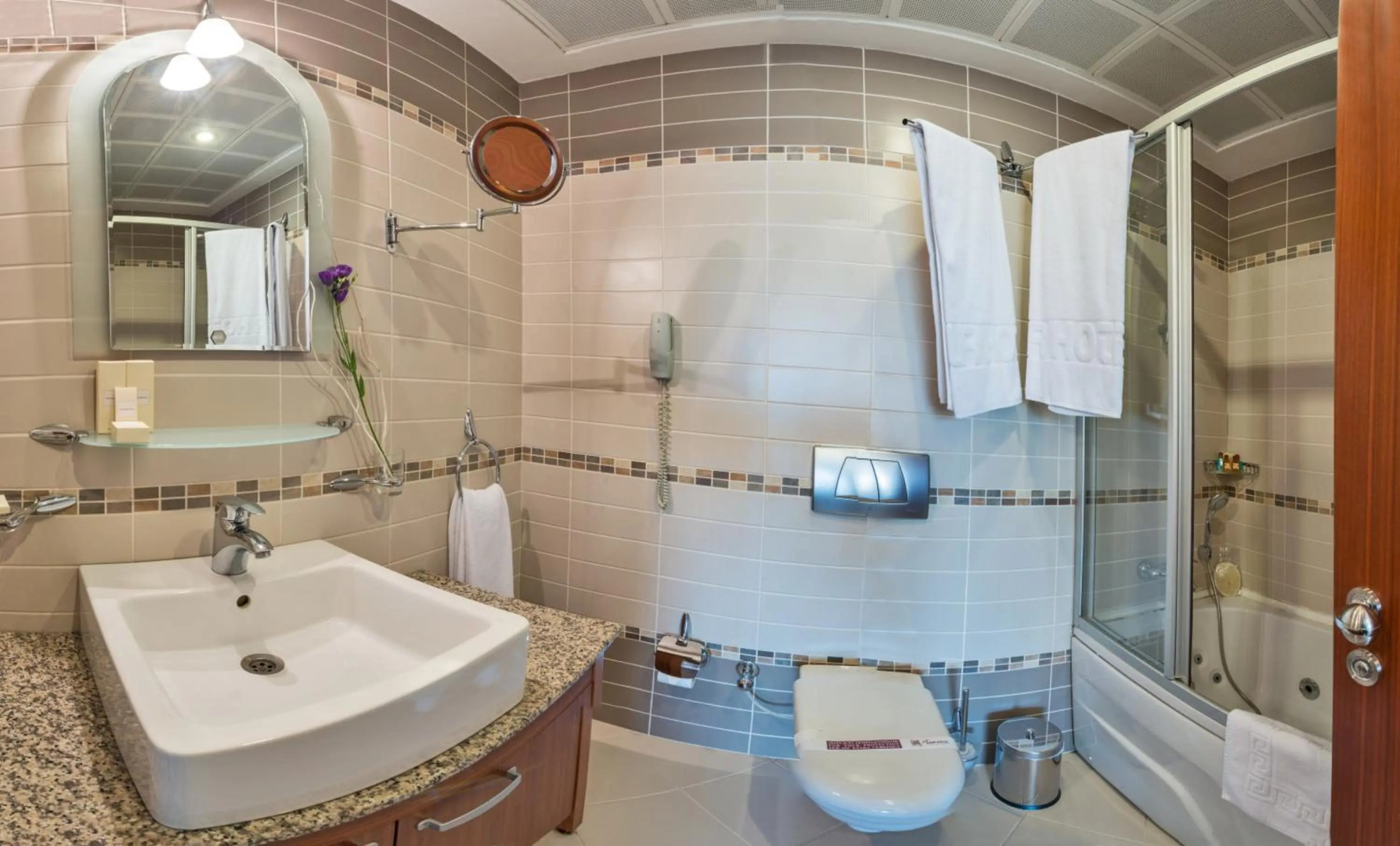 Photo - Vatan Asur Hotel