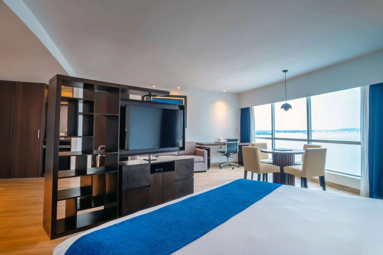 Photo - Wyndham Guayaquil, Puerto Santa Ana