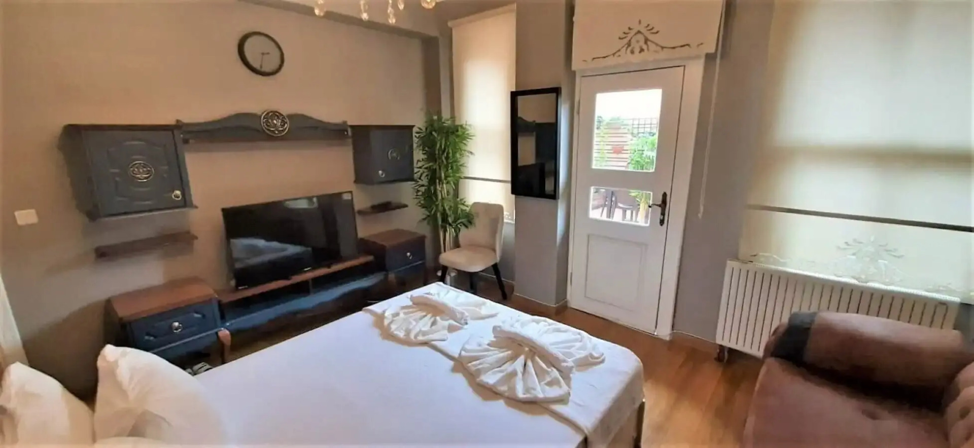 Foto - Valide i Suit