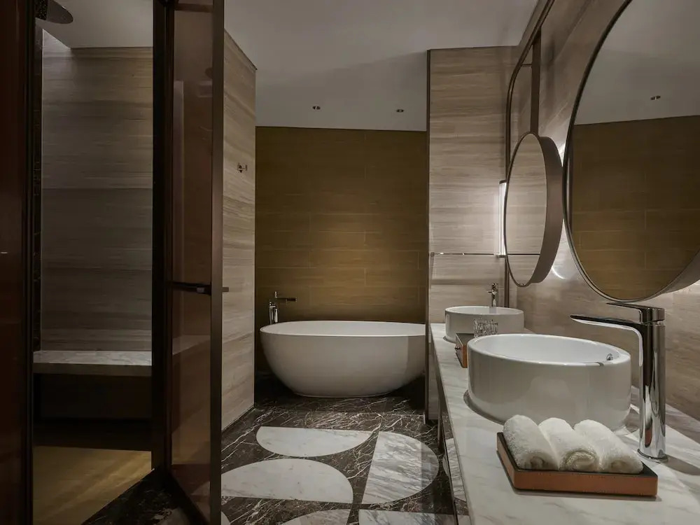 Photo - Thompson Shanghai Expo