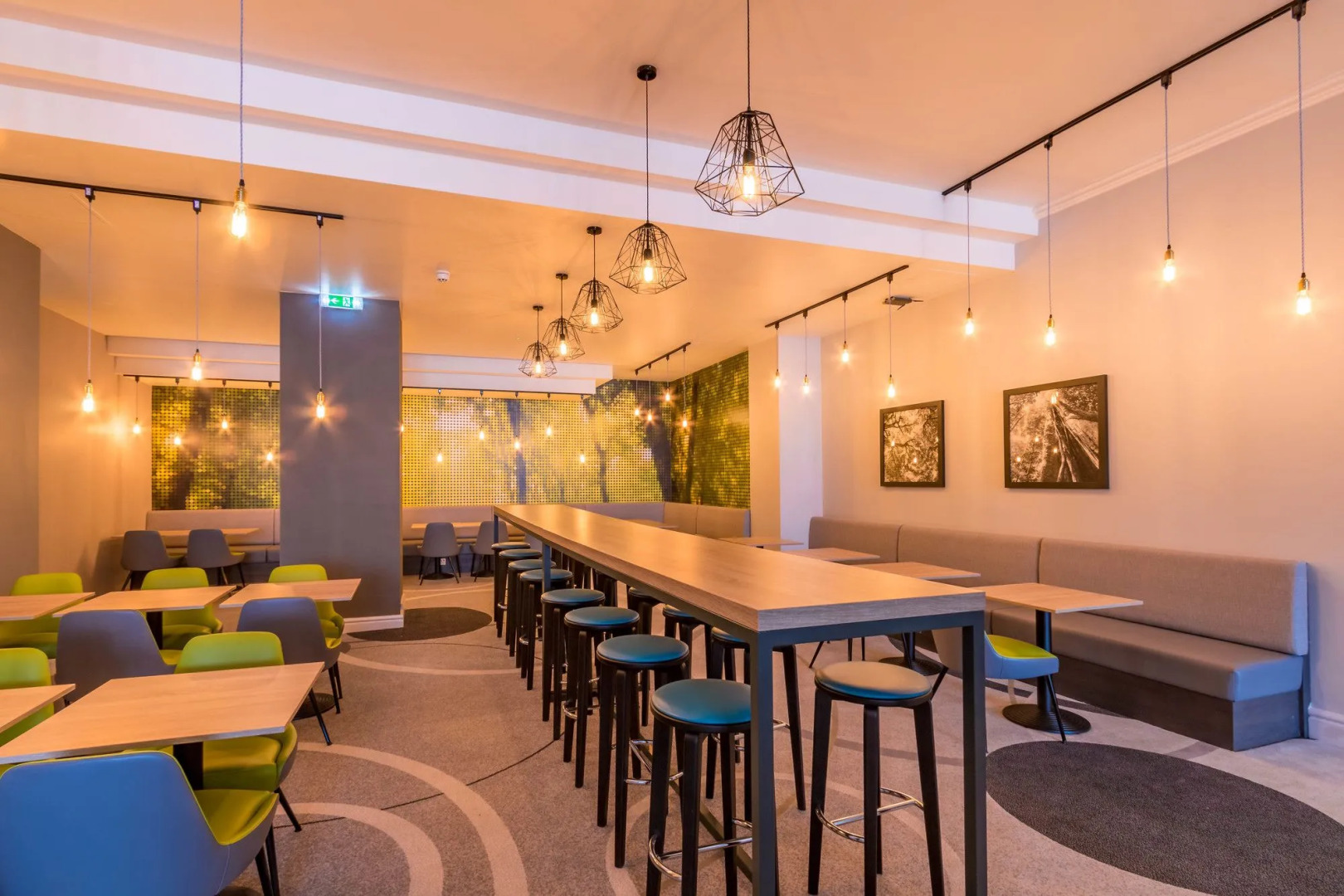 Photo - Thistle Express London Luton