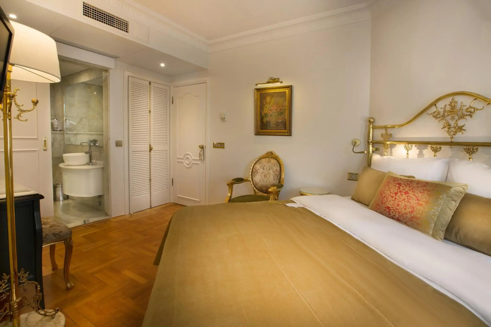 Photo - Valide Sultan Konagi