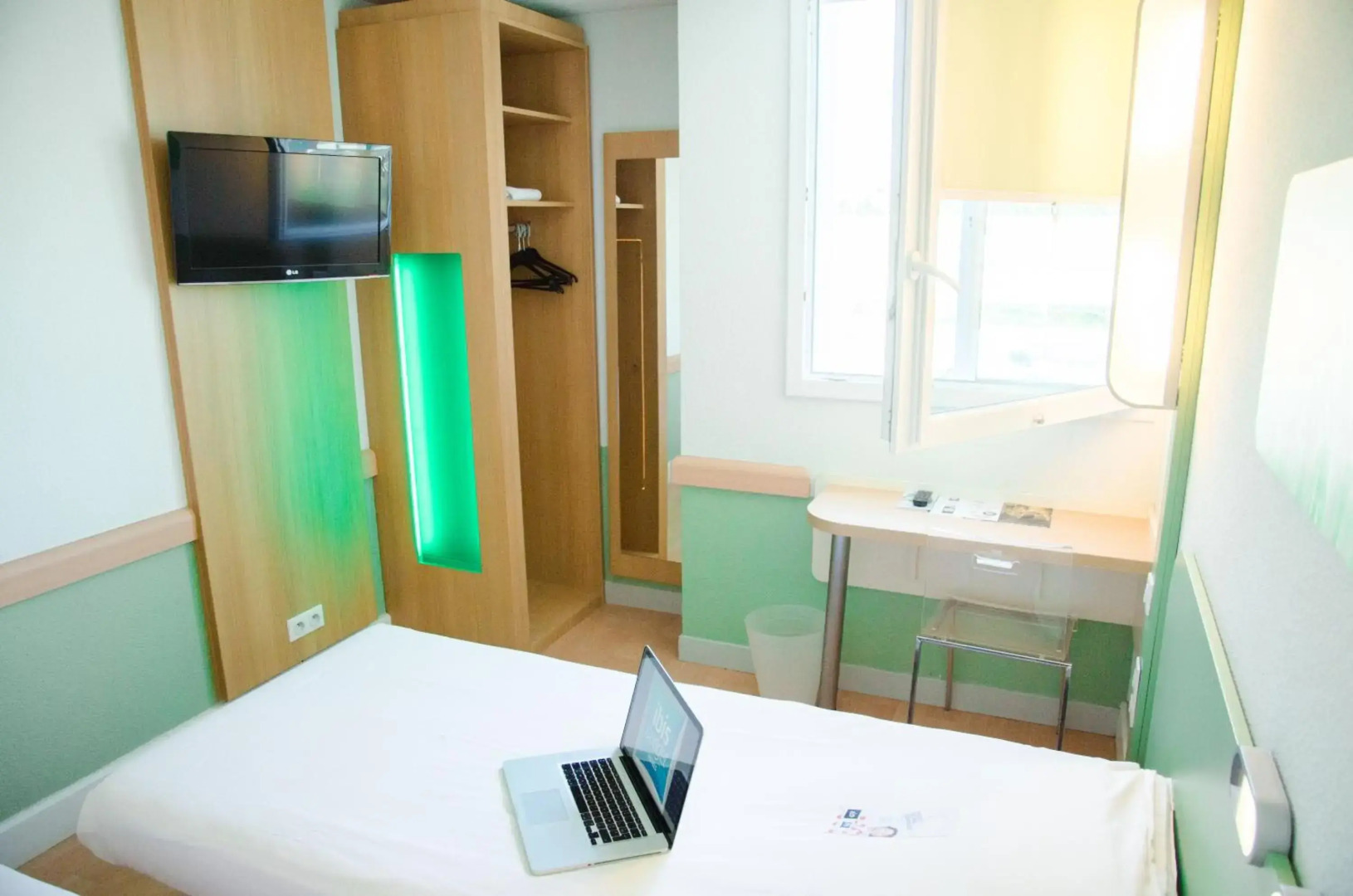 Photo - The Y Smart Hotel