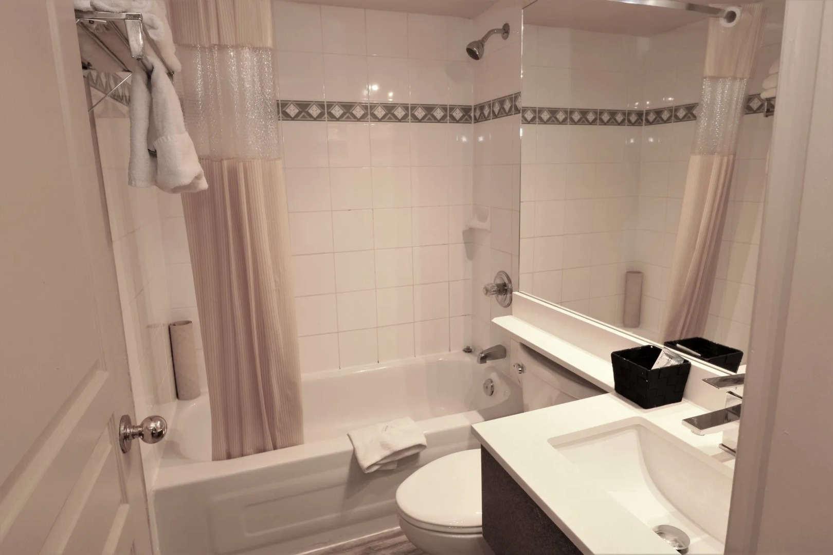 Photo - Opportune Hotel