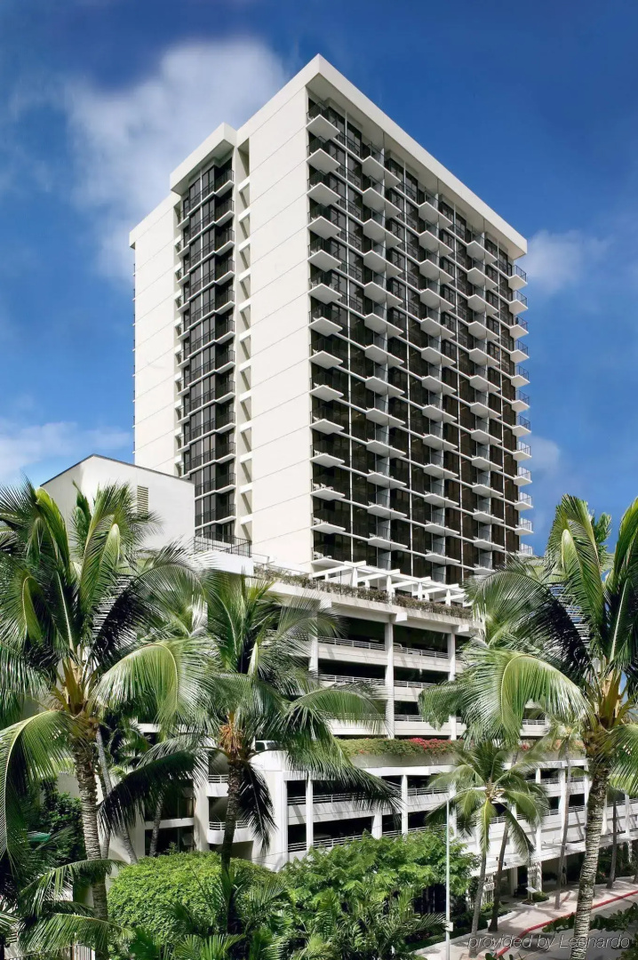 Photo - Halekulani - NO RESORT FEE