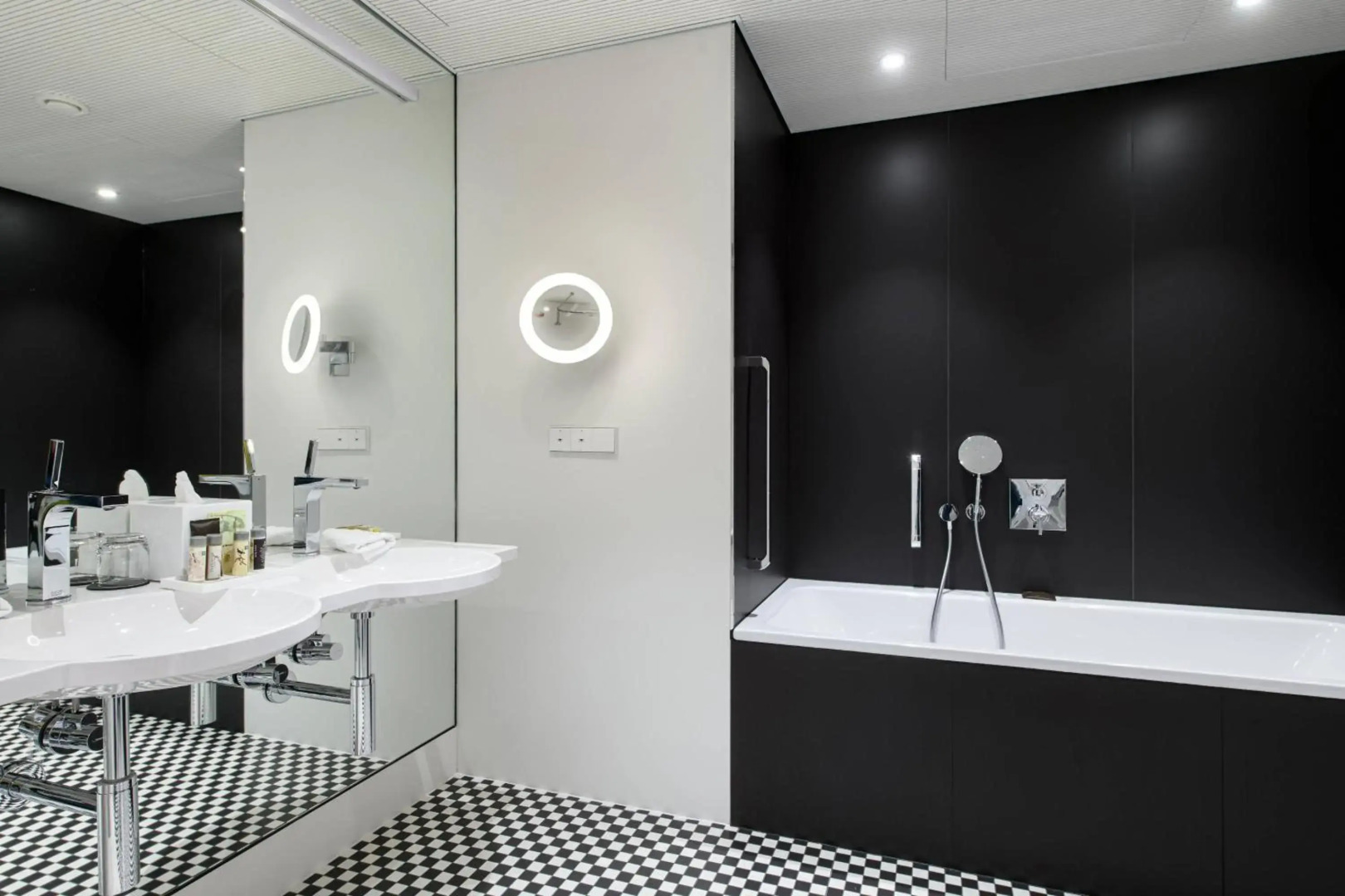 Photo - Renaissance Warsaw Airport Hotel