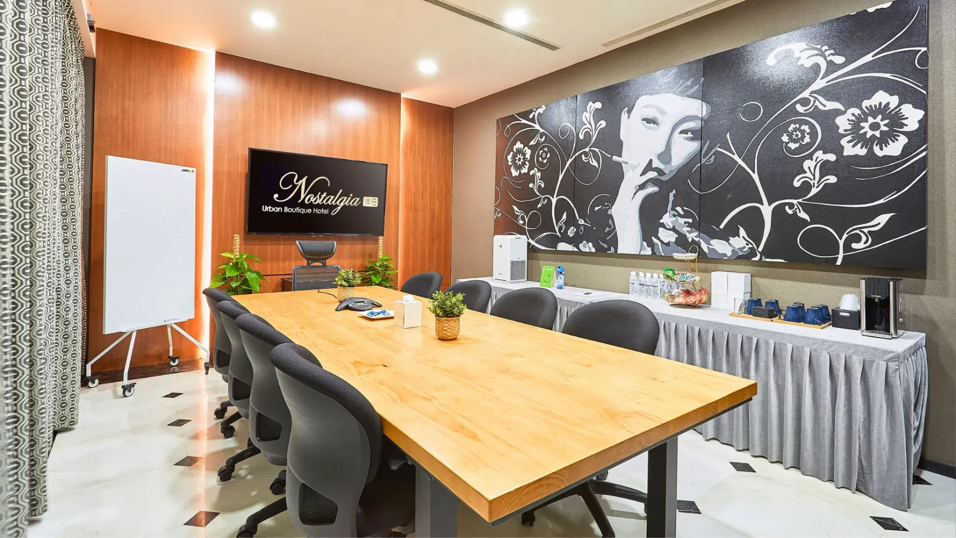 Photo - Nostalgia Hotel