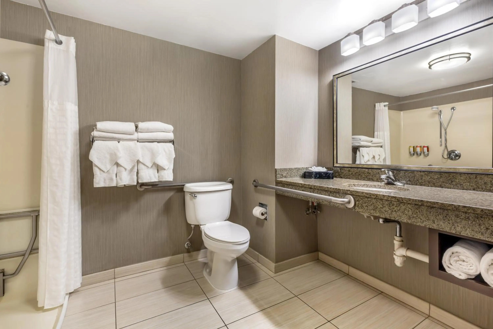 Foto - Comfort Inn & Suites Logan International Airport