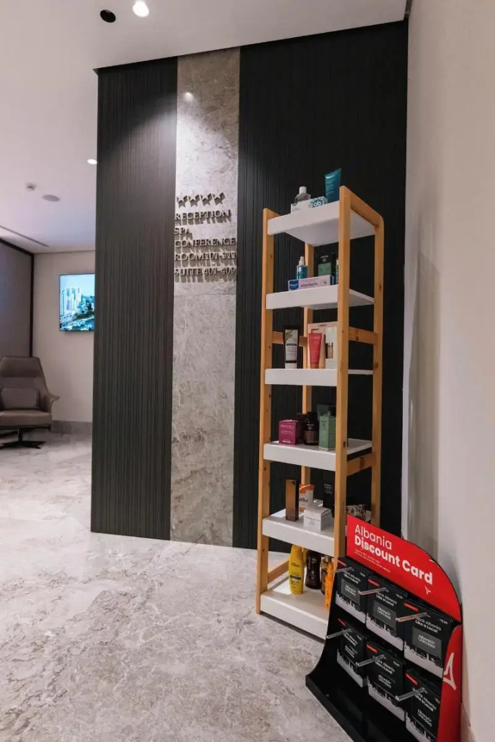 Photo - Mazarine Hotel