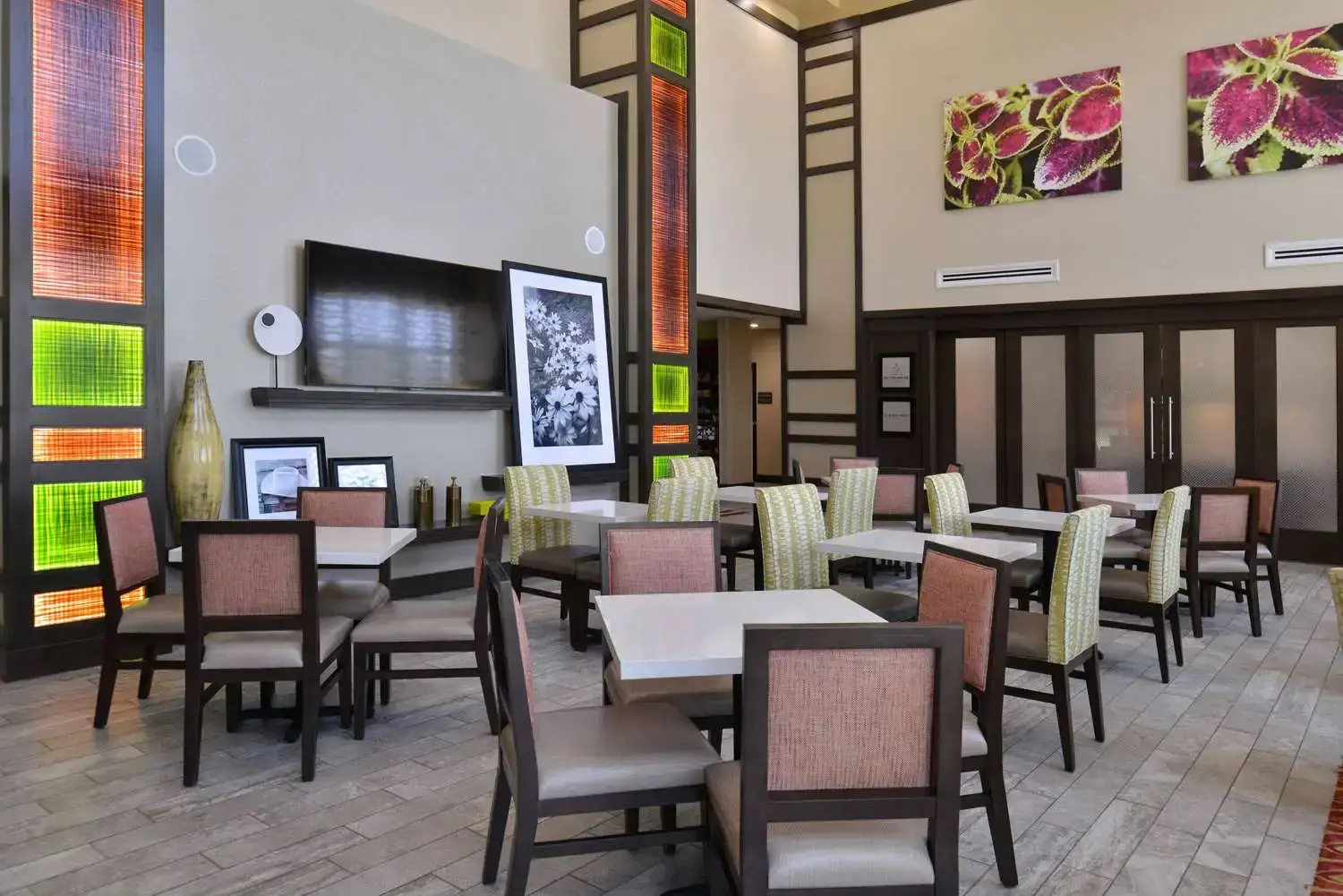 Foto - Hampton Inn & Suites Dallas Market Center