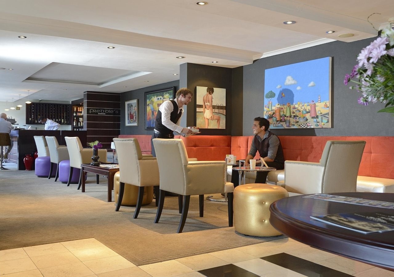 Photo - The Bantry Bay Aparthotel by Totalstay