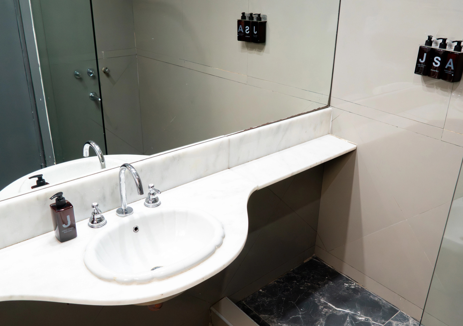 Photo - Moreno 820 by DOT Suites