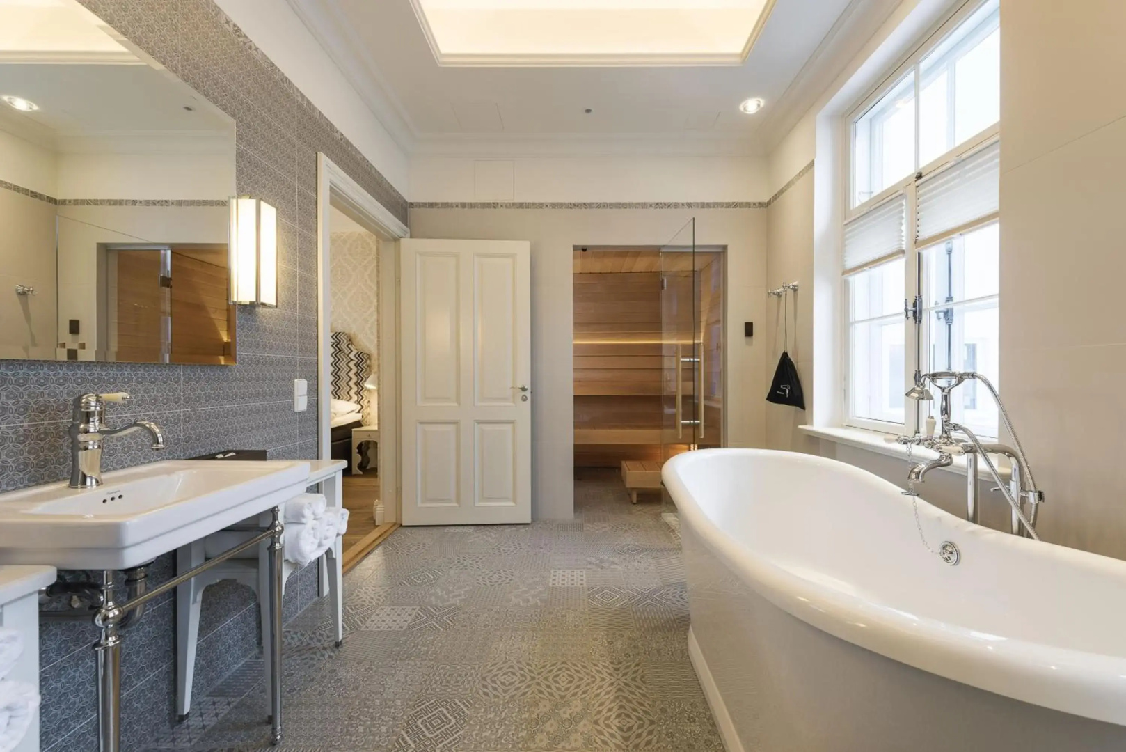 Photo - Lydia Hotel