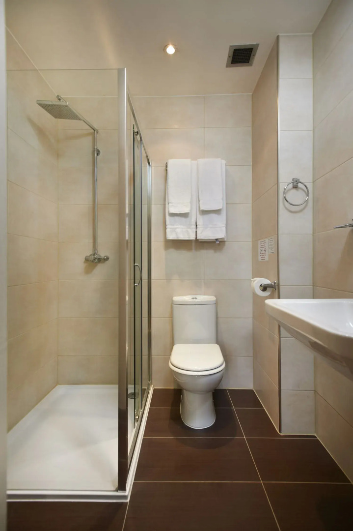 Photo - Royal Eagle Hotel