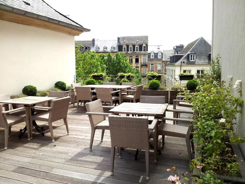 Photo - Hotel Le Place d'Armes - Relais & Châteaux