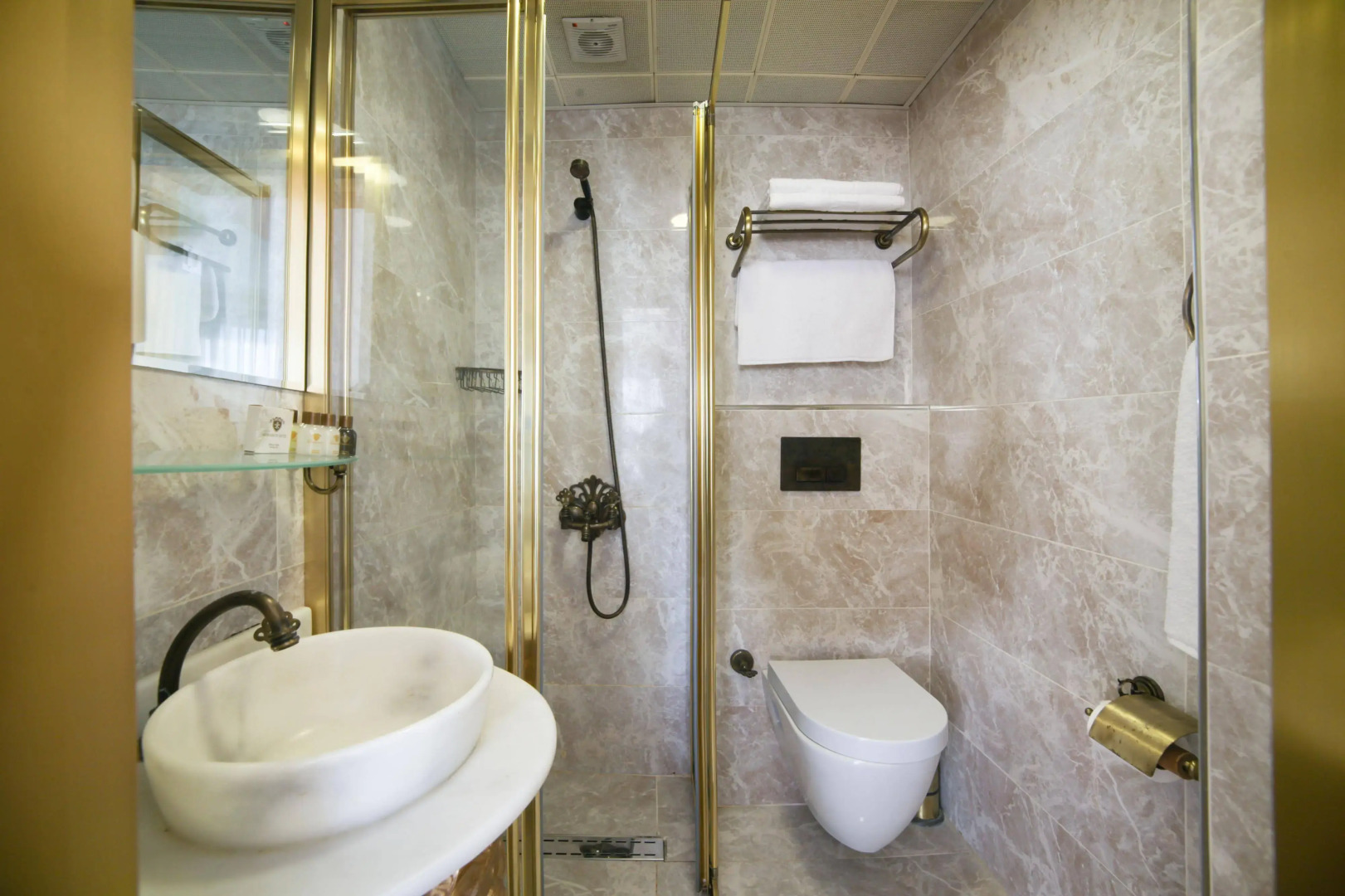 Foto - White Monarch Hotel