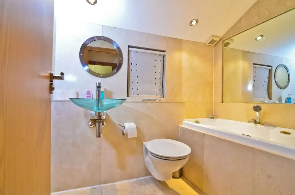 Photo - Thames view house