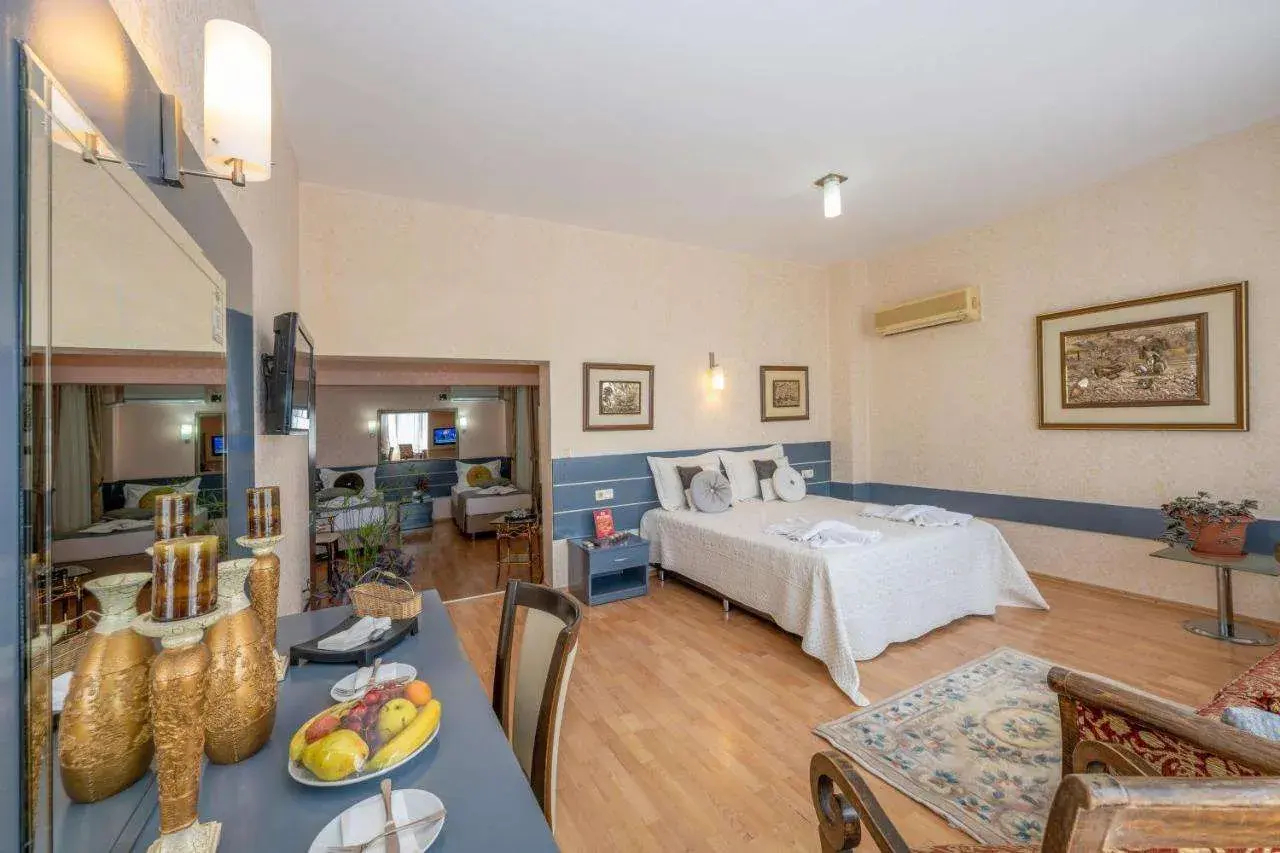 Photo - Grand Ons Hotel