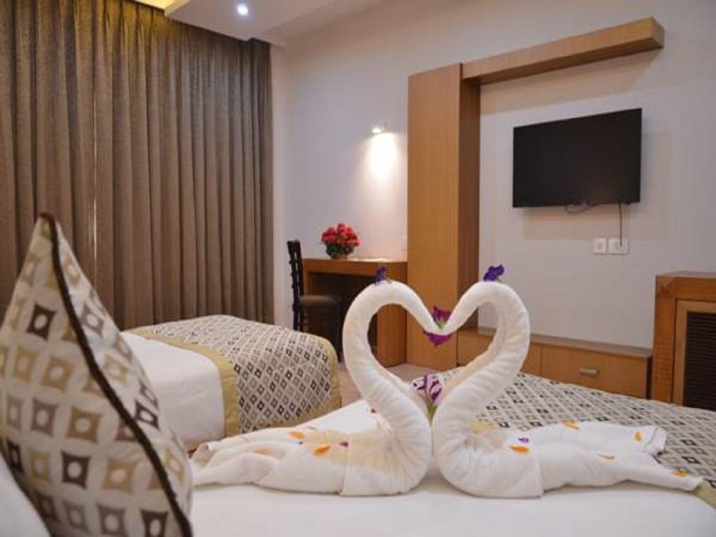 Ramada by Wyndham Varanasi Katesar