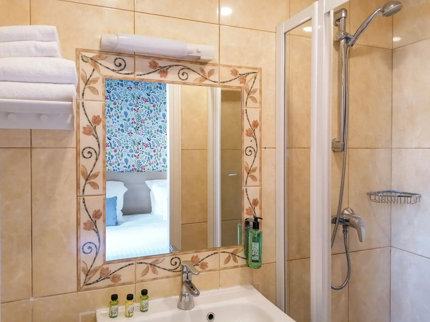 Photo - Hotel Du Centre, un hotel AMMI