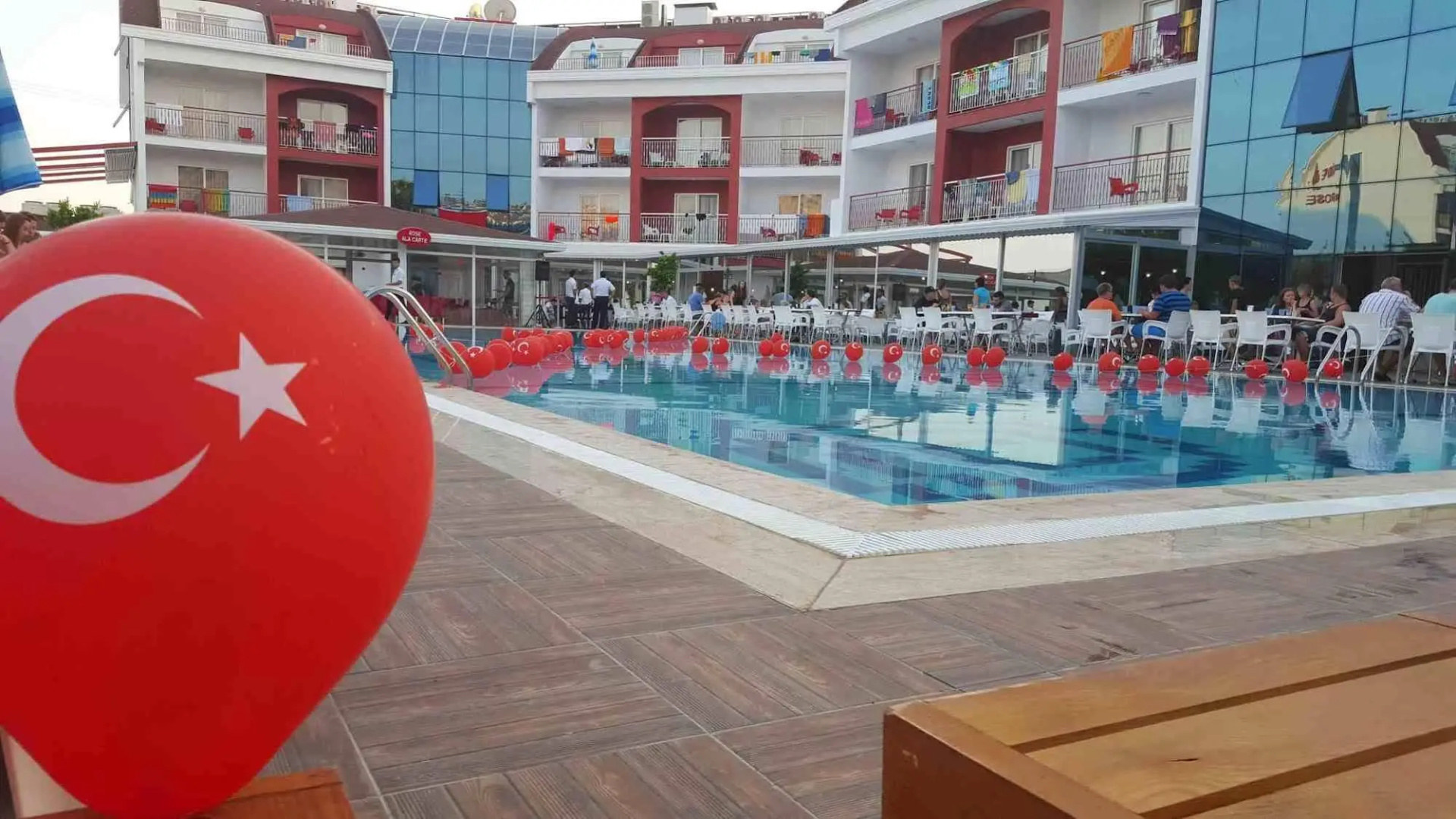 Photo - Side Legend Hotel
