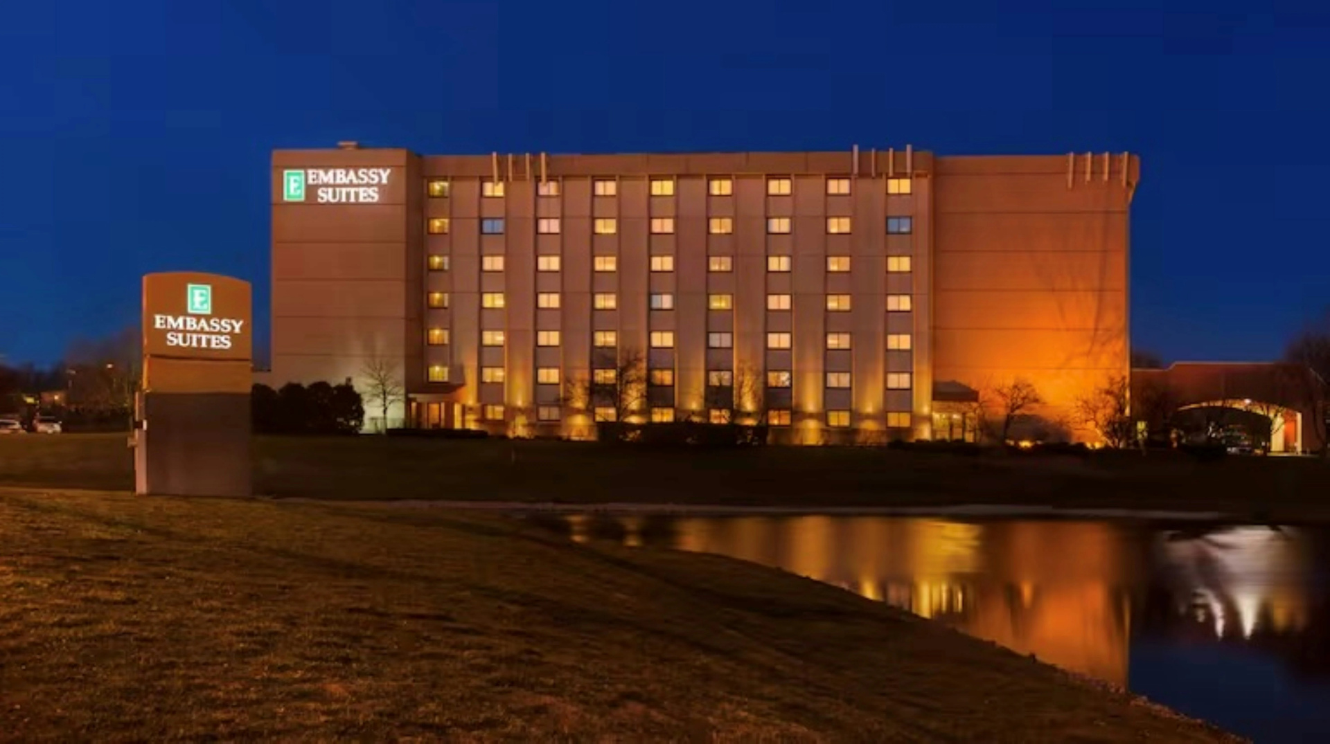 Foto - Embassy Suites by Hilton Chicago Schaumburg Woodfield