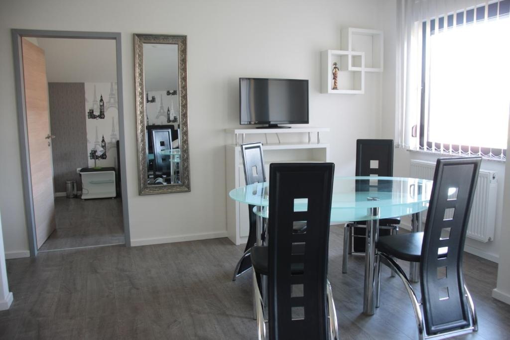 Apartmani i Bungalovi TROJKA