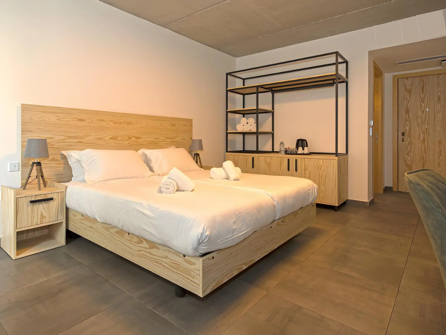 Photo - Mr Todd Hotel