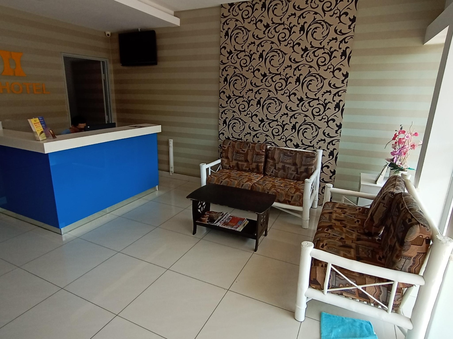 DHotel