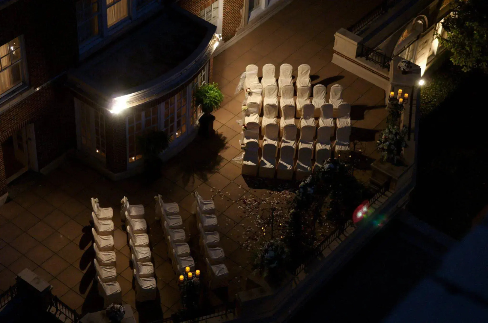 Photo - Warwick Melrose Hotel