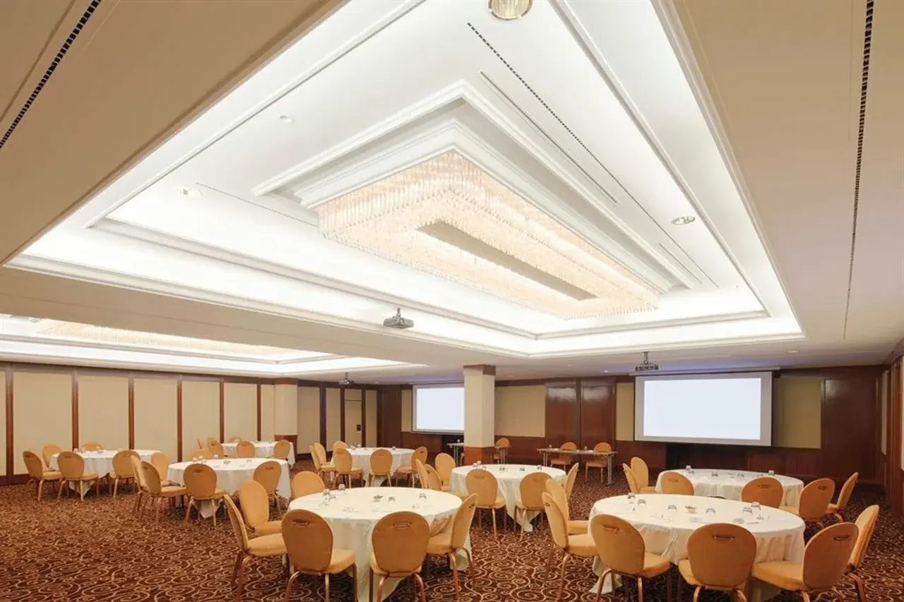 Foto - Mövenpick Hotel Geneva