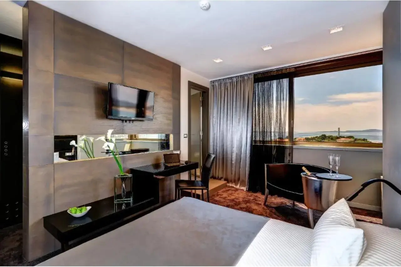Photo - The View Luxury Rooms