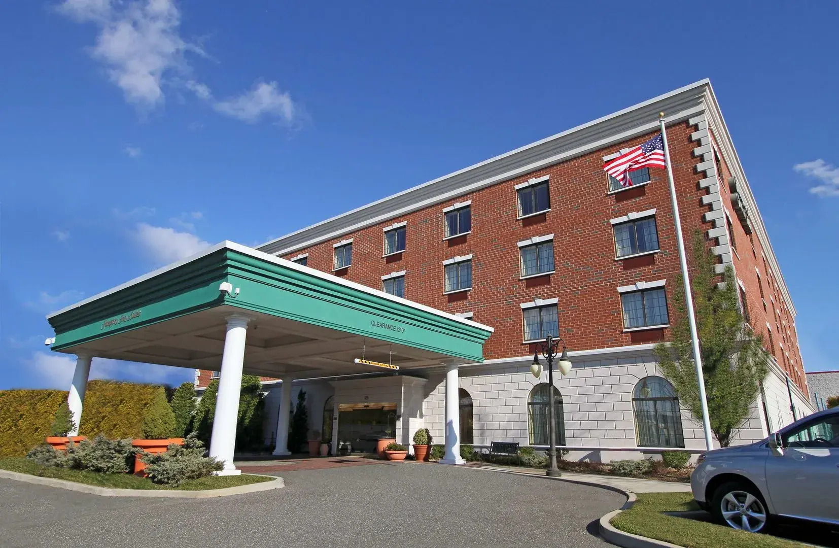Photo - Hampton Inn & Suites By Hilton - Rockville Centre