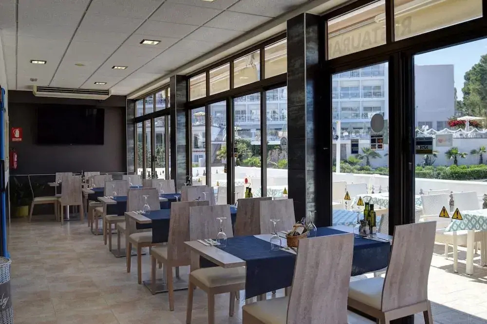 Foto - Hostal La Cigüeña